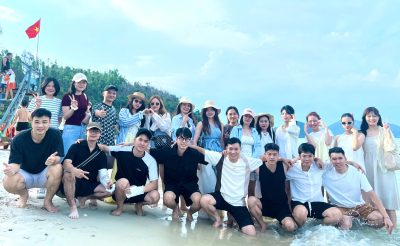 DU LỊCH HÈ 2025 – BIỂN XANH VẪY GỌI